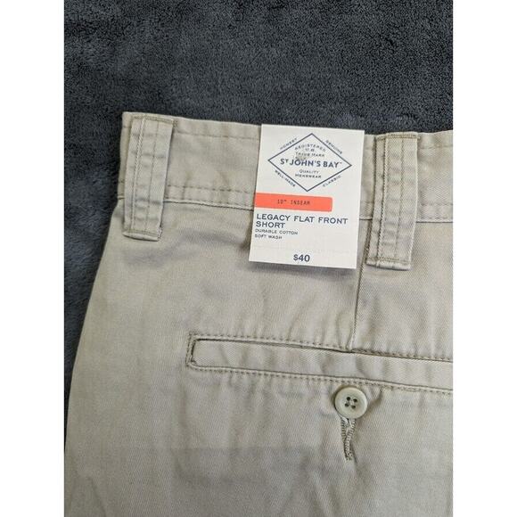 St. John's Bay Men's Shorts British Khaki Legacy Flat Front Size 44 x 10" Inseam - Picture 3 of 10